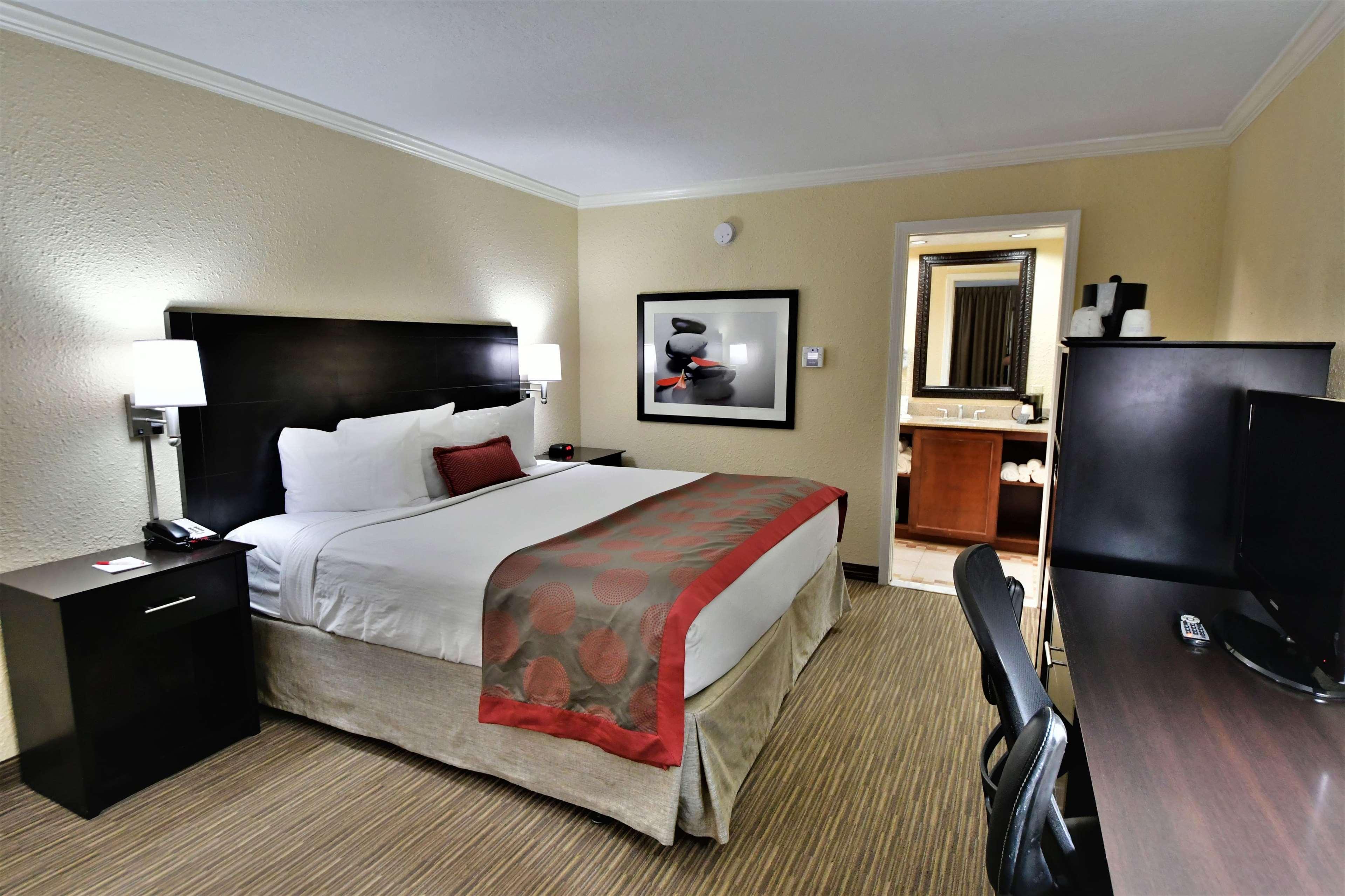 Ramada By Wyndham Jacksonville Hotel & Conference Center Eksteriør bilde