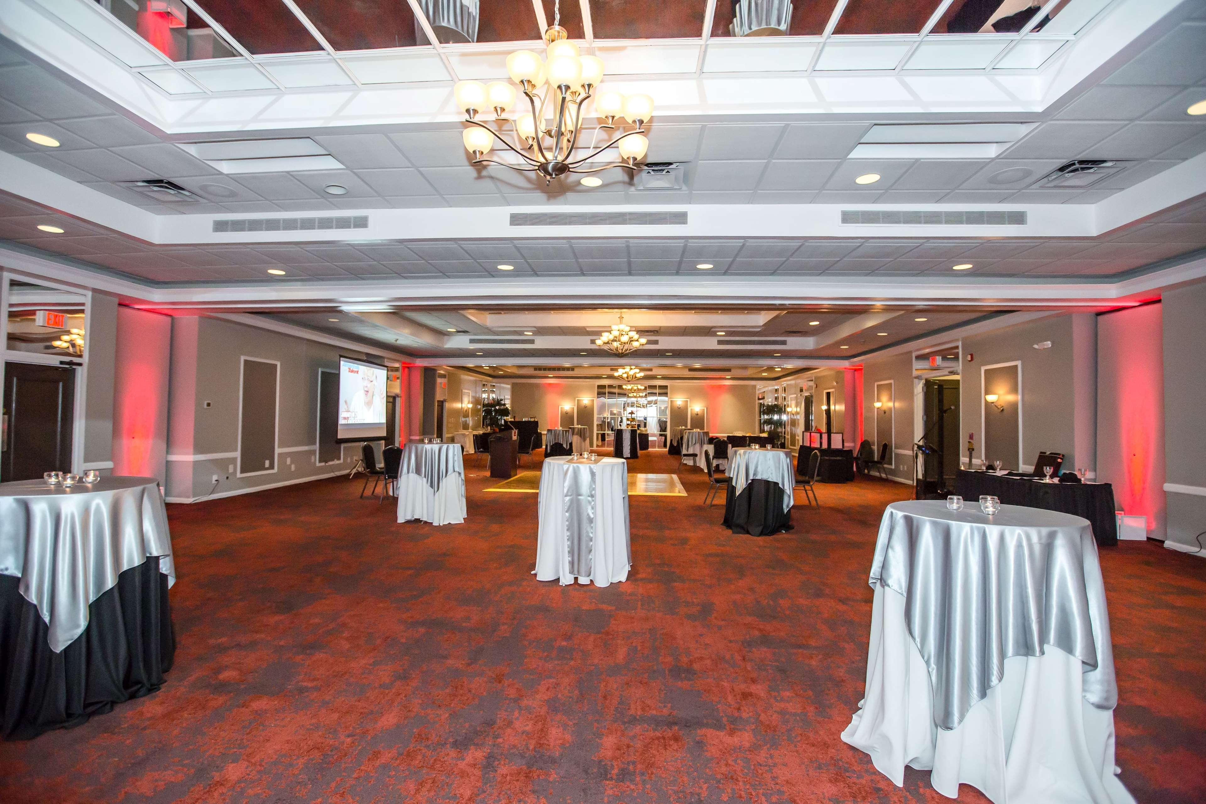 Ramada By Wyndham Jacksonville Hotel & Conference Center Eksteriør bilde