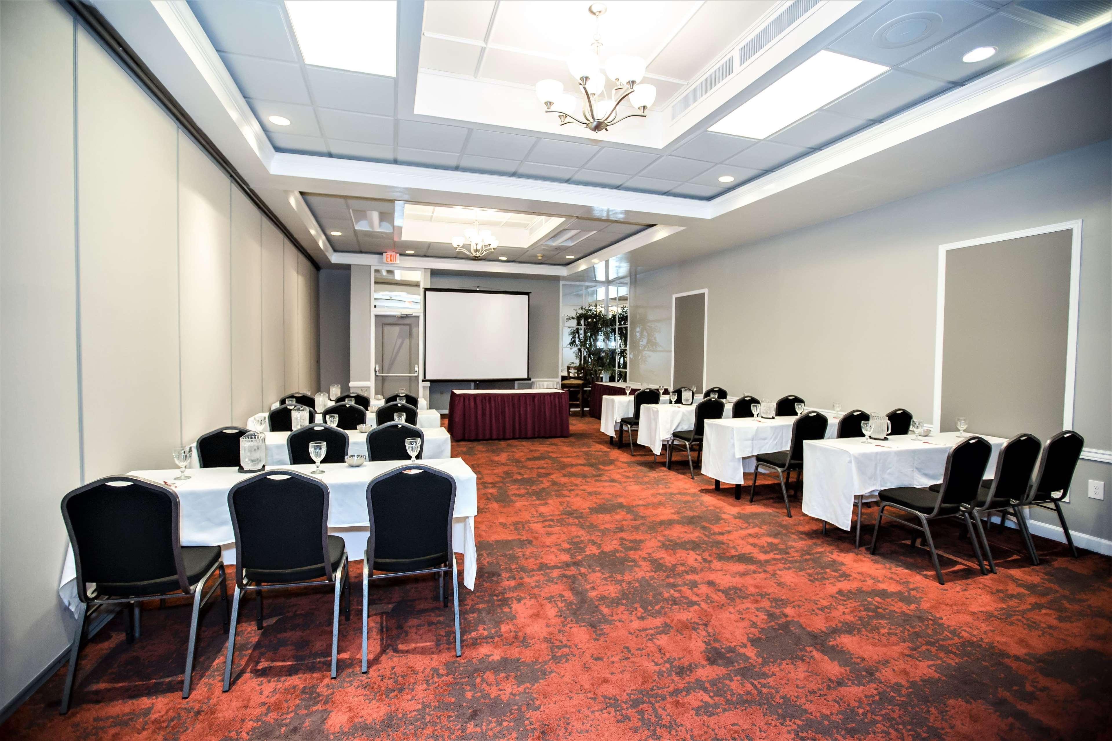 Ramada By Wyndham Jacksonville Hotel & Conference Center Eksteriør bilde