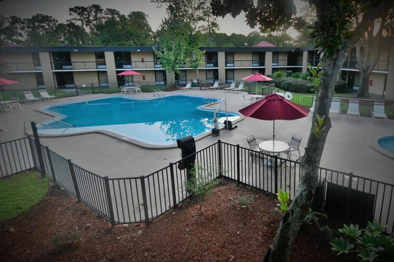 Ramada By Wyndham Jacksonville Hotel & Conference Center Eksteriør bilde