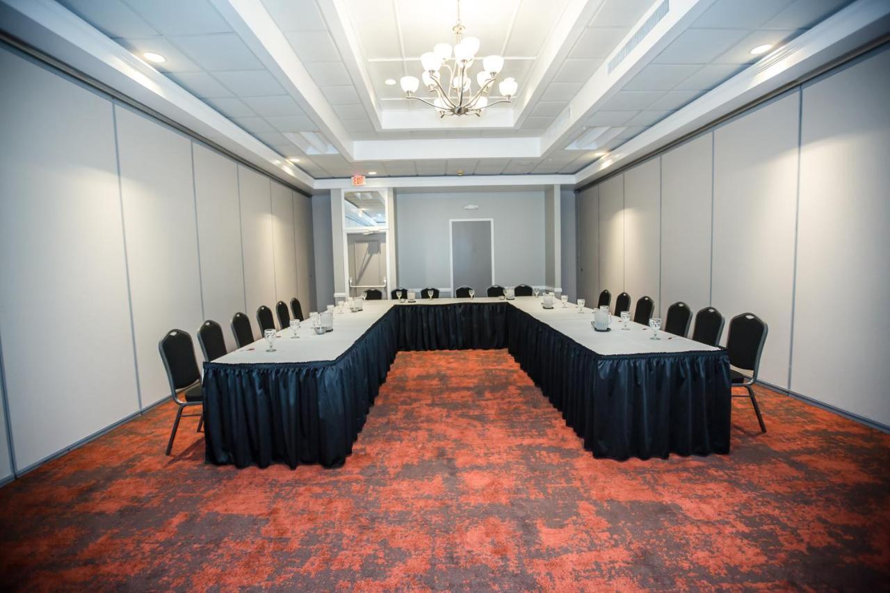 Ramada By Wyndham Jacksonville Hotel & Conference Center Eksteriør bilde